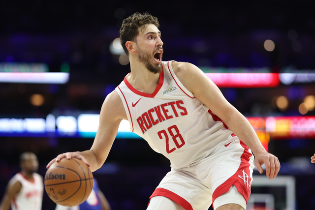 世界杯官方直播入口app下载-两连胜！杜兰特33+8，申京33+9，五锋成逆转关键，乌度卡研究成功