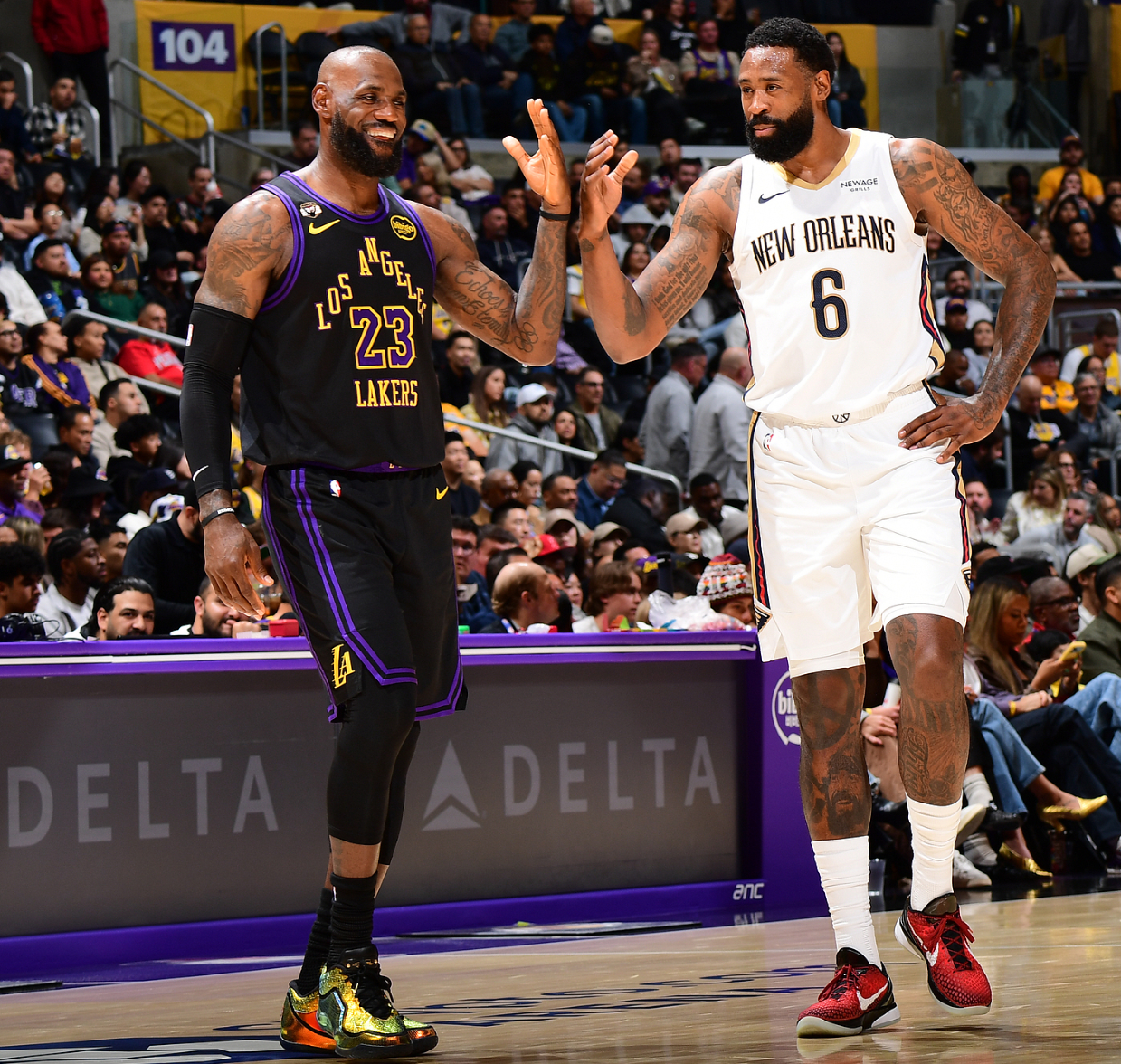 世界杯官方直播入口app下载-轰21+7+7延续纪录！41岁詹皇助湖人取三连胜 放弃刷分一幕显格局